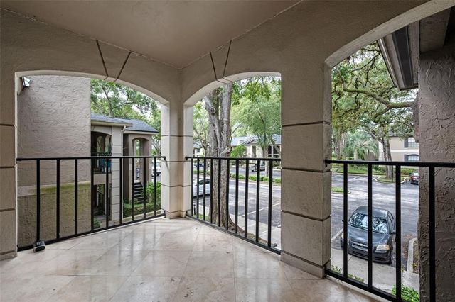 1055 KENSINGTON PARK DRIVE 205, Altamonte Springs, FL 32714