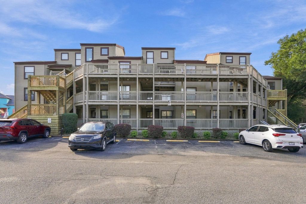501 Maison Dr Apt 15G, Myrtle Beach, SC 29572 — exterior