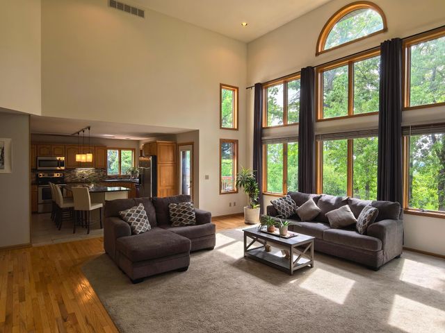 3906 Silver Creek Road NE, Rochester, MN 55906