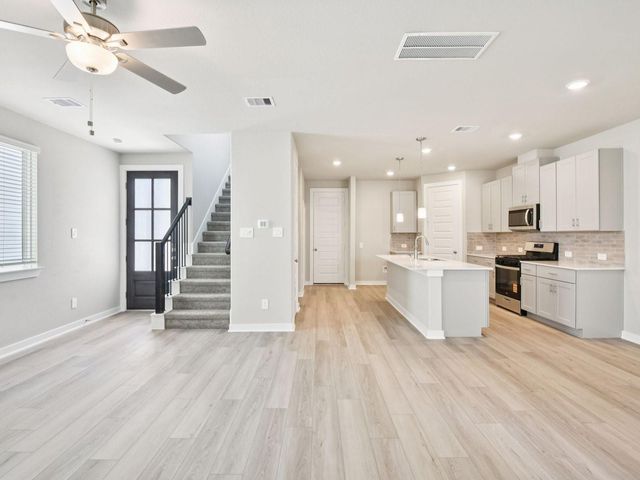 627 Sand Dollar Drive, Kemah, TX 77565