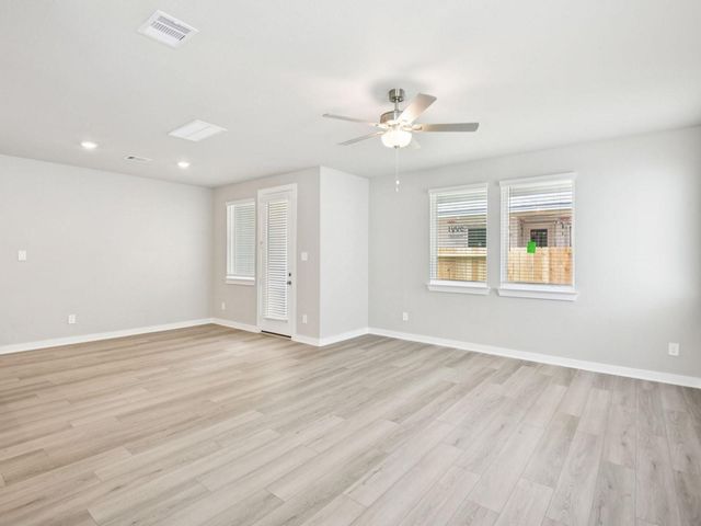 627 Sand Dollar Drive, Kemah, TX 77565