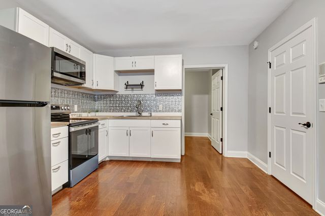 12 N Alexander Creek Road, Newnan, GA 30263