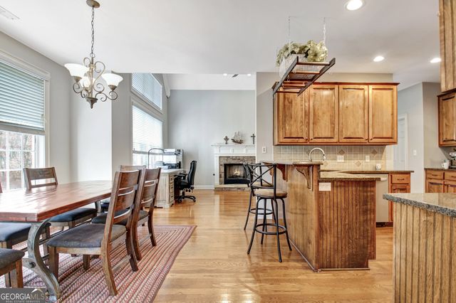 12 N Alexander Creek Road, Newnan, GA 30263