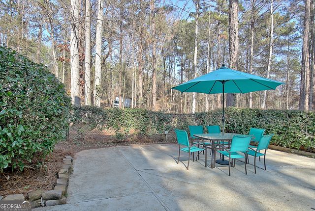 12 N Alexander Creek Road, Newnan, GA 30263