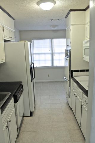 109 Belle Point Parkway, Brunswick, GA 31525