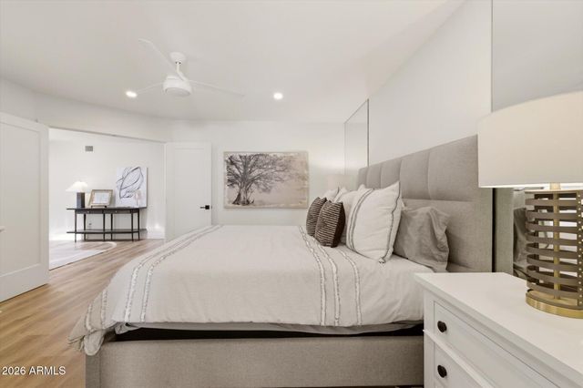 8167 E DEL CAVERNA Drive, Scottsdale, AZ 85258