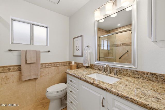 8167 E DEL CAVERNA Drive, Scottsdale, AZ 85258