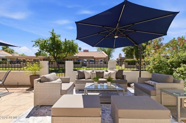 8167 E DEL CAVERNA Drive, Scottsdale, AZ 85258