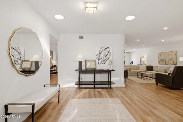 8167 E DEL CAVERNA Drive, Scottsdale, AZ 85258