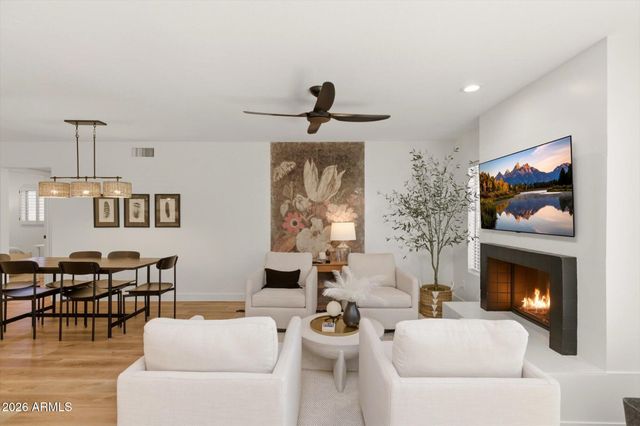 8167 E DEL CAVERNA Drive, Scottsdale, AZ 85258