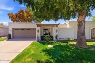 8167 E DEL CAVERNA Drive, Scottsdale, AZ 85258