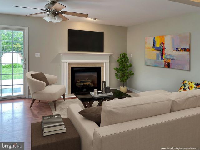 524 LOCUST AVE, Westminster, MD 21157