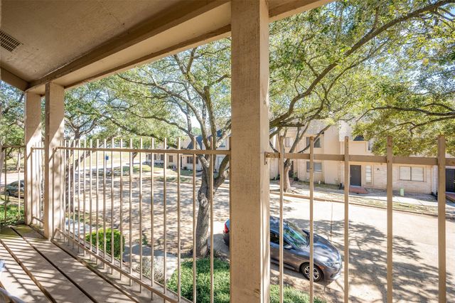 6505 Alisa Lane, Houston, TX 77084