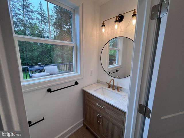 625 CONESTOGA RD, Villanova, PA 19085