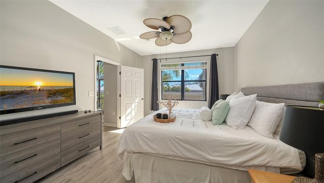 4303 VIA PIEDRA CIRCLE 6-101, Sarasota, FL 34233