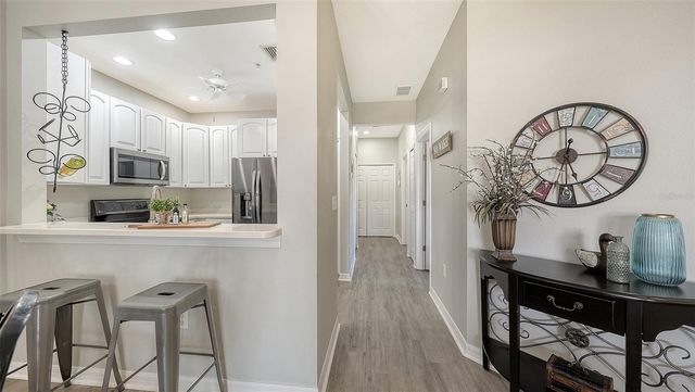 4303 VIA PIEDRA CIRCLE 6-101, Sarasota, FL 34233