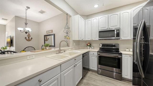 4303 VIA PIEDRA CIRCLE 6-101, Sarasota, FL 34233