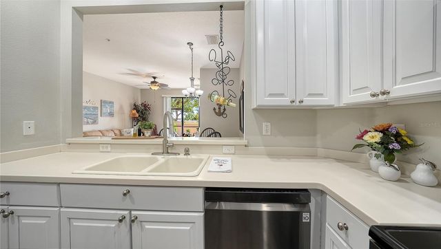 4303 VIA PIEDRA CIRCLE 6-101, Sarasota, FL 34233