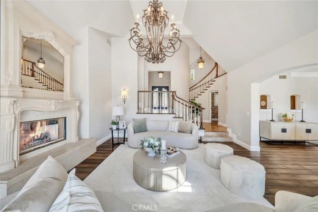 10082 Sunrise Ln, North Tustin, CA 92705
