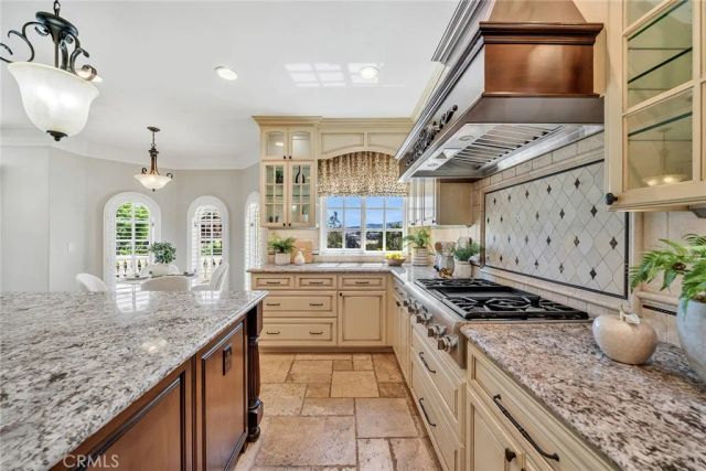 10082 Sunrise Ln, North Tustin, CA 92705