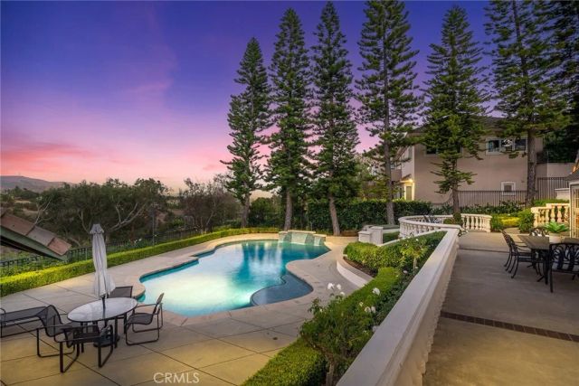 10082 Sunrise Ln, North Tustin, CA 92705