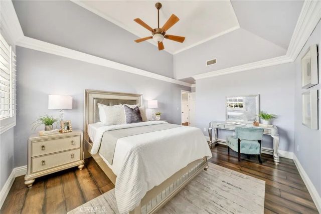 10082 Sunrise Ln, North Tustin, CA 92705