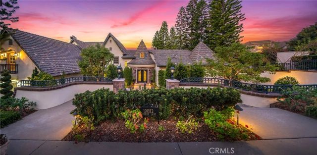 10082 Sunrise Ln, North Tustin, CA 92705