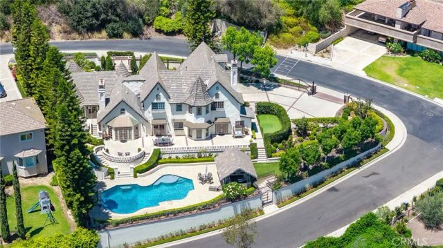10082 Sunrise Ln, North Tustin, CA 92705