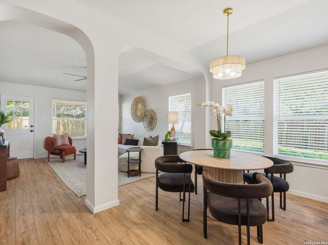 7226 BURNS TRL, San Antonio, TX 78250