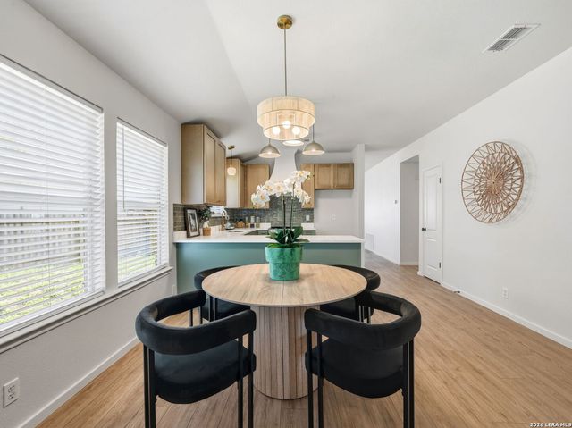 7226 BURNS TRL, San Antonio, TX 78250