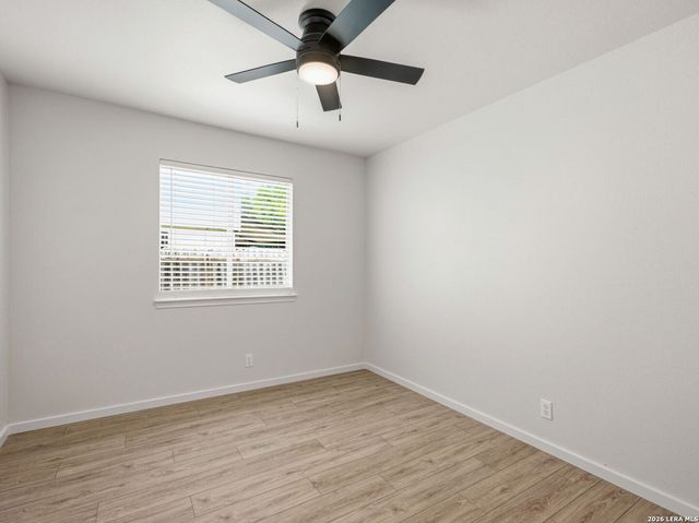 7226 BURNS TRL, San Antonio, TX 78250