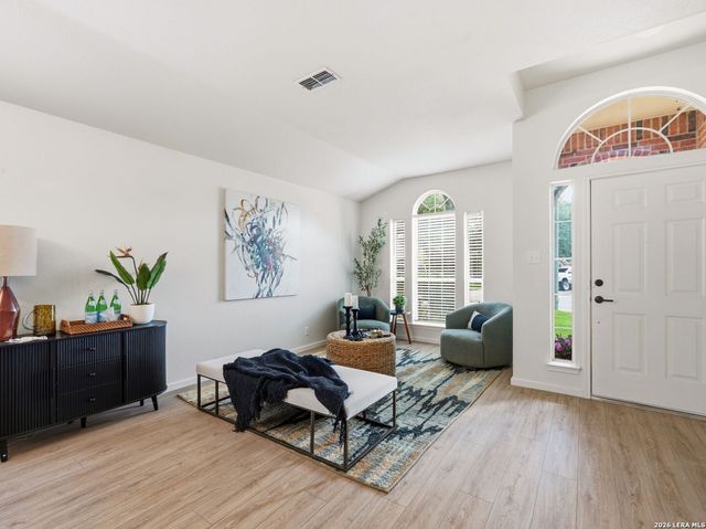 7226 BURNS TRL, San Antonio, TX 78250