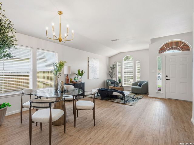 7226 BURNS TRL, San Antonio, TX 78250