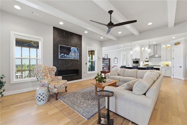 8004 W Dorchester Street, Rogers, AR 72758