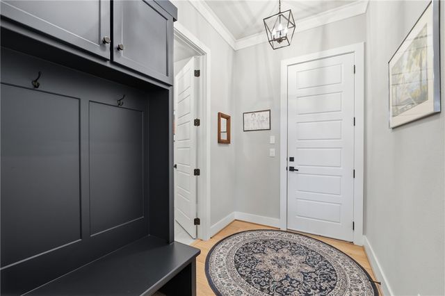 8004 W Dorchester Street, Rogers, AR 72758