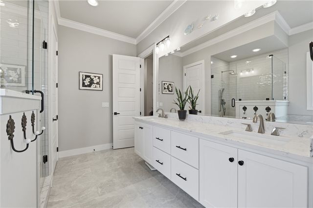 8004 W Dorchester Street, Rogers, AR 72758