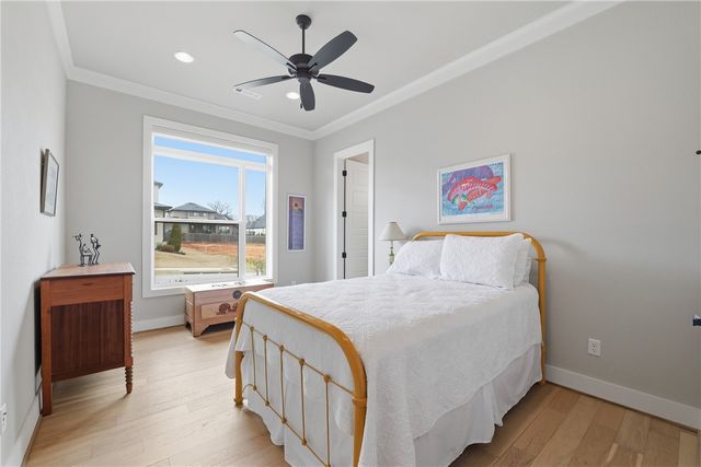 8004 W Dorchester Street, Rogers, AR 72758