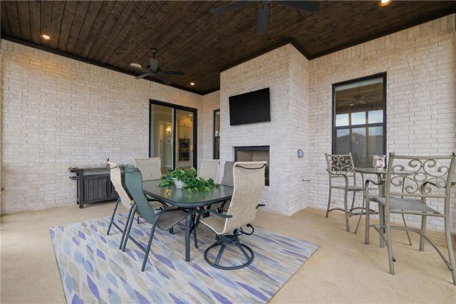 8004 W Dorchester Street, Rogers, AR 72758