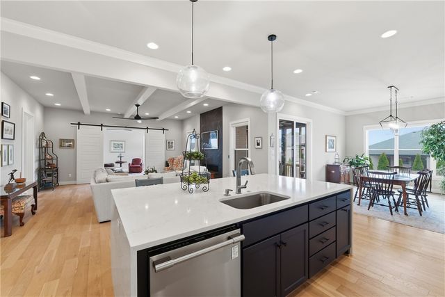 8004 W Dorchester Street, Rogers, AR 72758