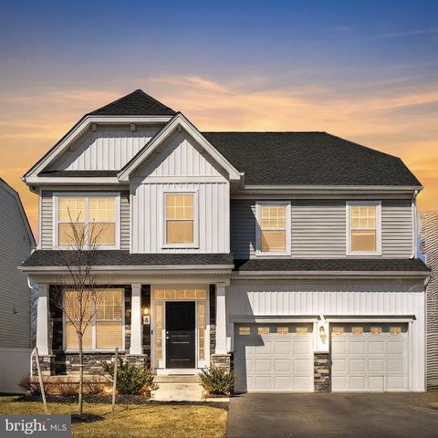 6 MISTY MEADOW LN, Hamilton, NJ 08619