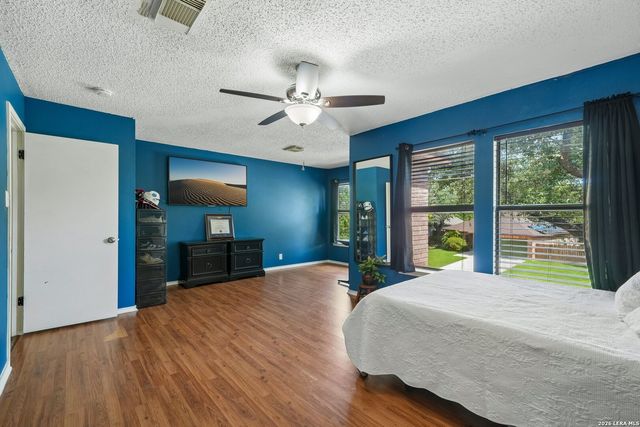 6434 Maverick Oak Dr, San Antonio, TX 78240