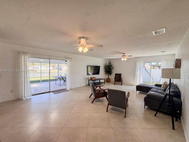 9731 Bel Aire Dr 0, Cutler Bay, FL 33157