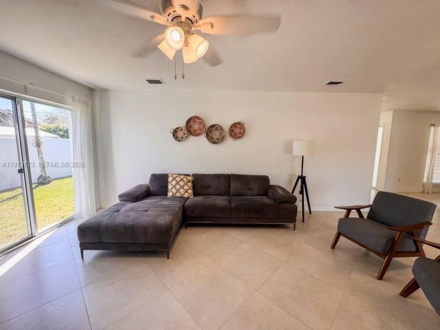 9731 Bel Aire Dr 0, Cutler Bay, FL 33157