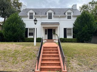 118 hollywood, San Antonio, TX 78212