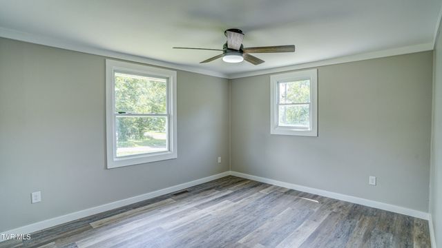 273 Riverview Drive, Bluff City, TN 37618