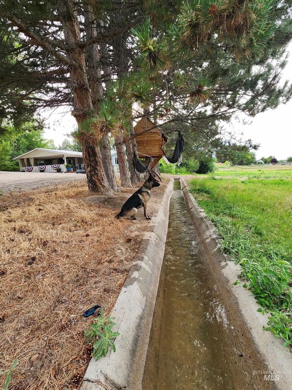 10576 Duck Ln, Nampa, ID 83686 photo 13