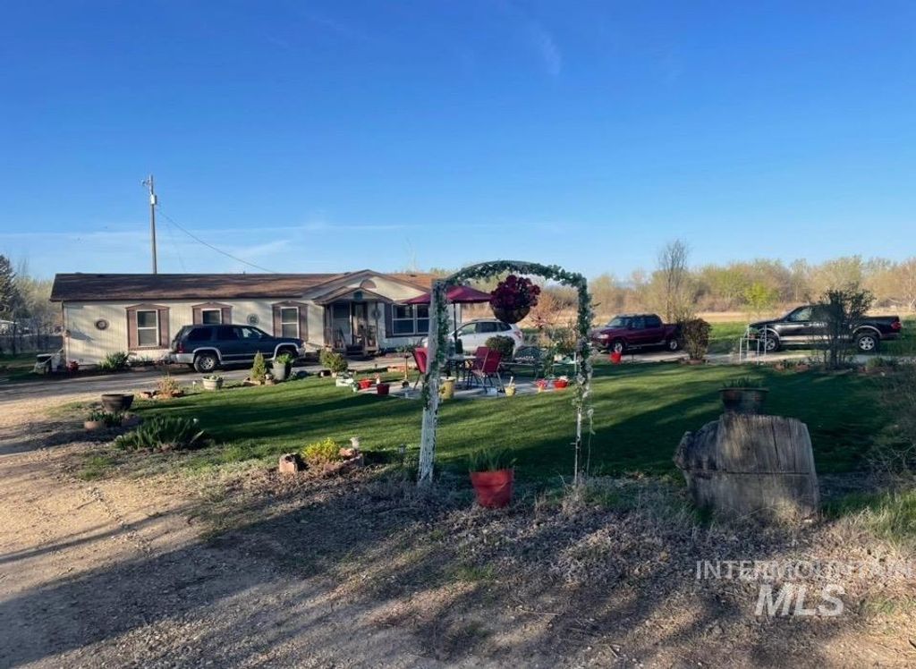 10576 Duck Ln, Nampa, ID 83686 photo 9