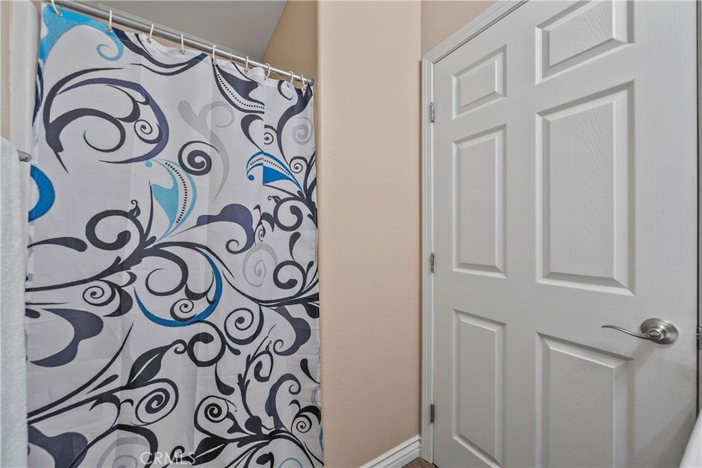 Image 16 of property listing at 14552 Foothill, Sylmar, CA 91342