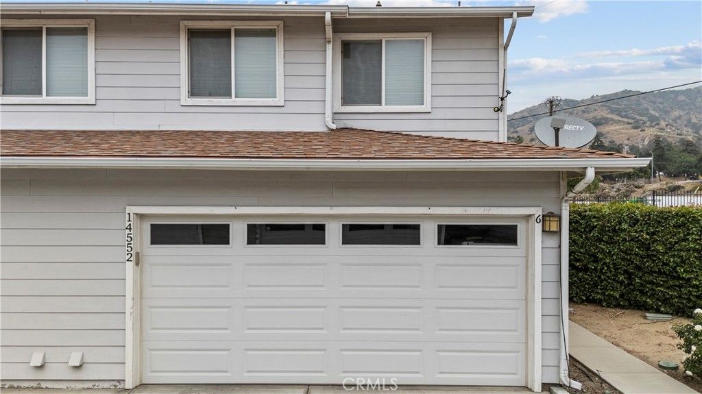 Image 36 of property listing at 14552 Foothill, Sylmar, CA 91342