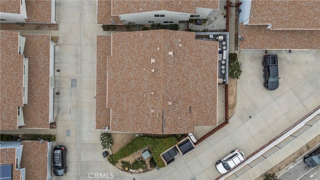 Image 41 of property listing at 14552 Foothill, Sylmar, CA 91342